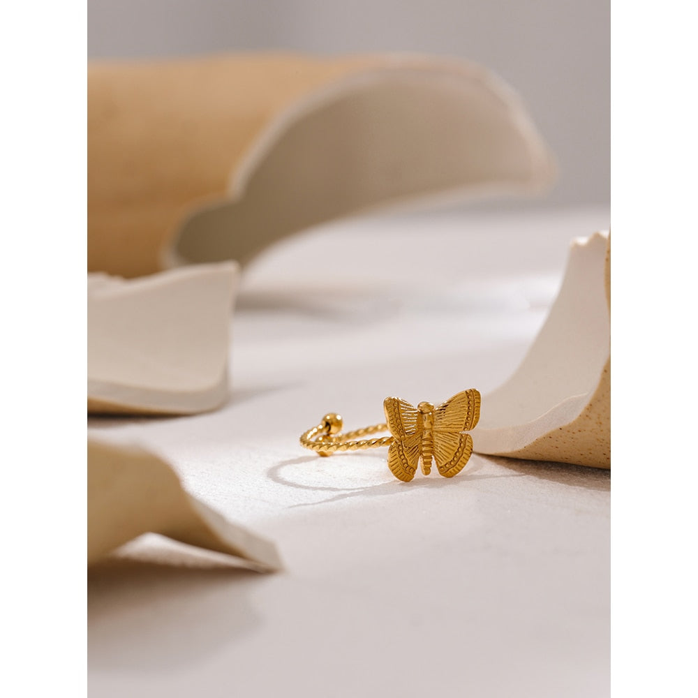 Butterfly ring