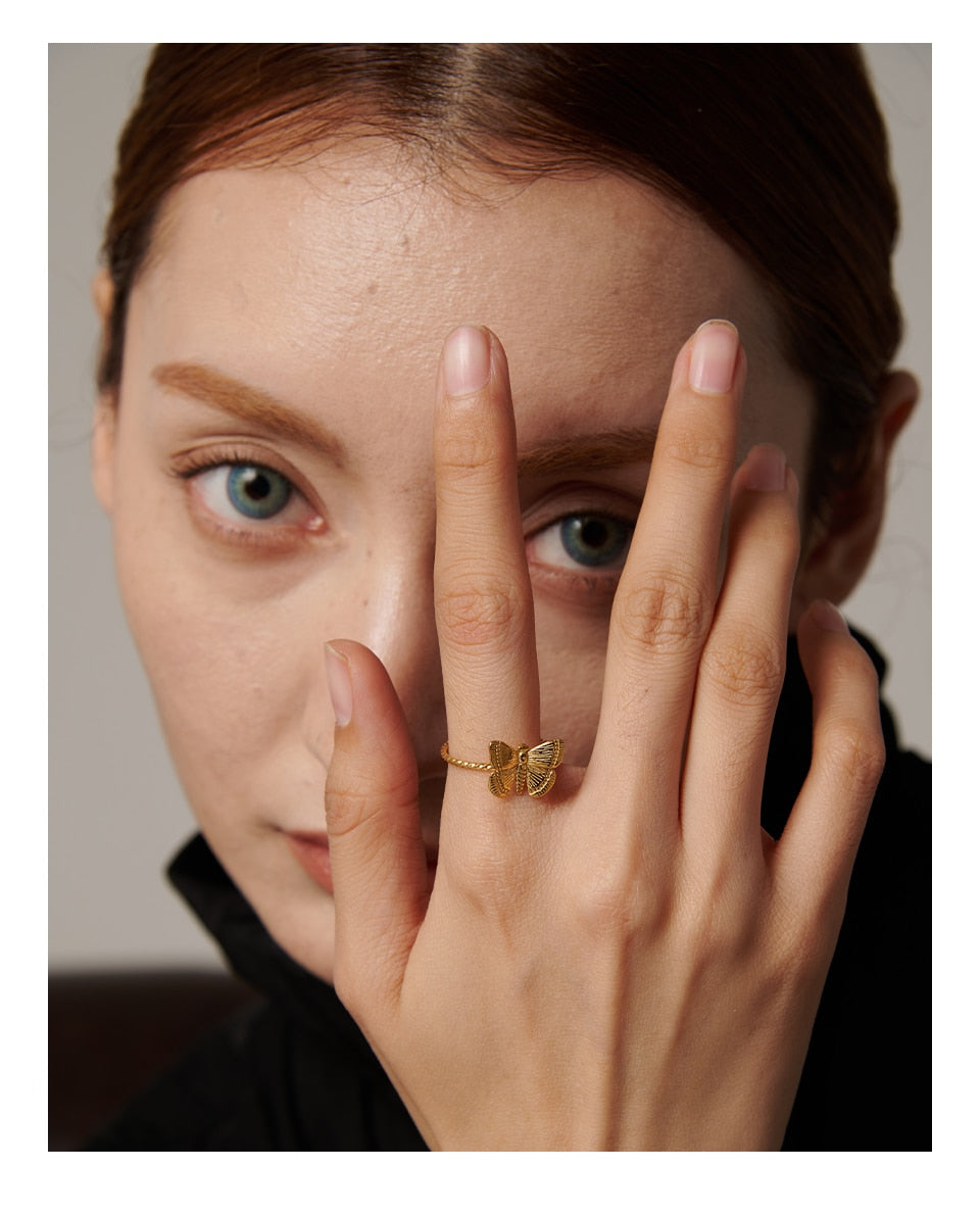 Butterfly ring