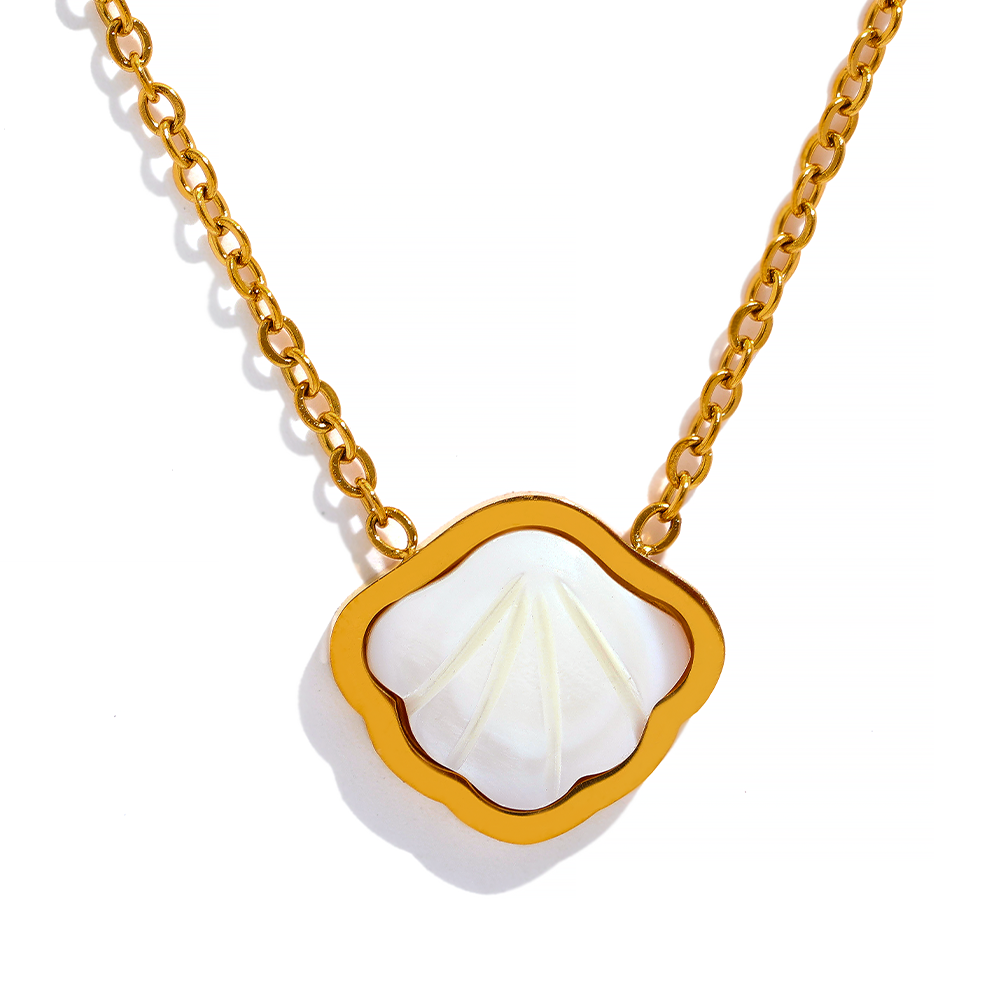 Seashell necklace